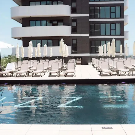 Salis Retreat In Odyssey And Pools * Năvodari