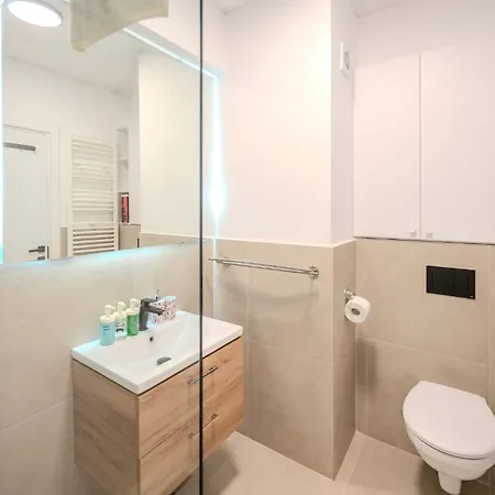 شقة Salis Retreat In Odyssey And Pools Năvodari